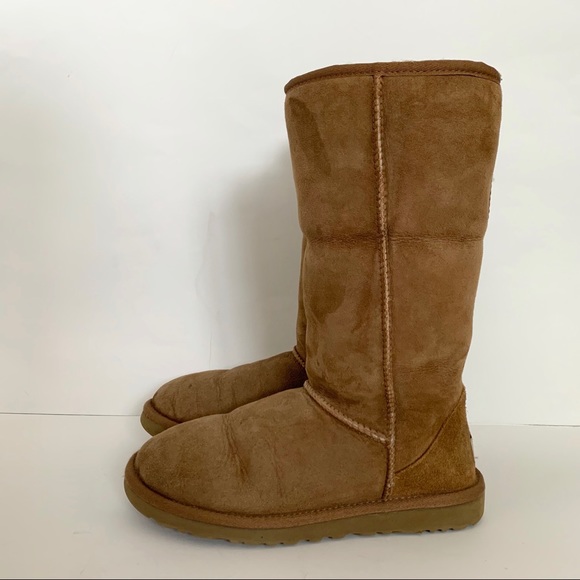 TALL CHESTNUT UGGS SIZE 7 - Picture 4 of 6